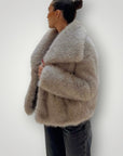 MACY | PELSJAKKE I FUSKEPELS – fra Nordic Boutique & Co. | Nordic Boutique & Co.