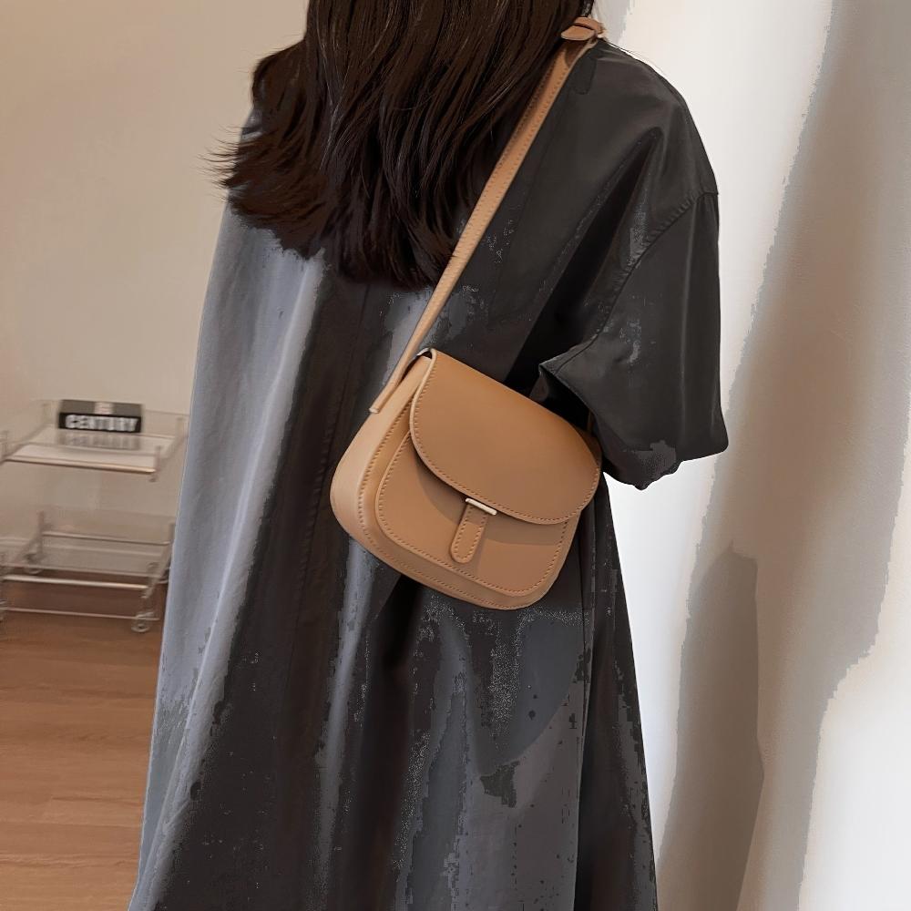 AMELIA | RETRO SKINN CROSSBODY - VESKE – fra Nordic Boutique & Co. | Nordic Boutique & Co.