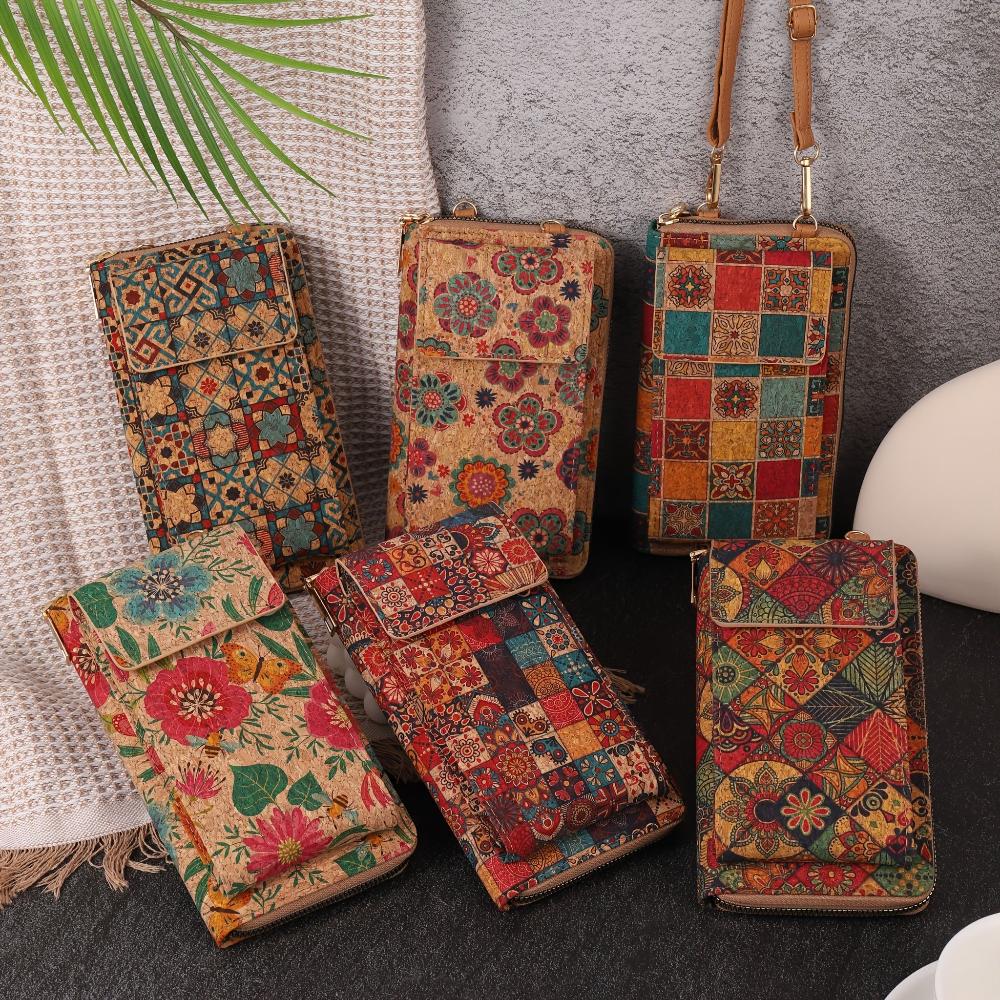 LILA | BOHO BLOMSTER CROSSBODY LOMMEBOK – fra Nordic Boutique & Co. | Nordic Boutique & Co.