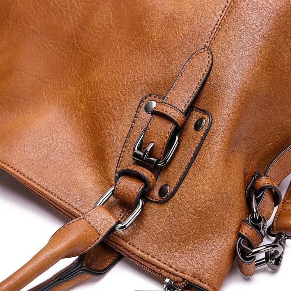 SIENNA’S GRASIØSE TILTREKNING | ELEGANT SKULDERVESKE – fra Nordic Boutique & Co. | Nordic Boutique & Co.