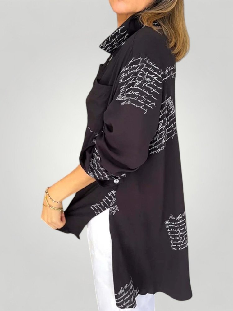 SVEA | SKRIFTSKJORTE - Nordic Boutique & Co.